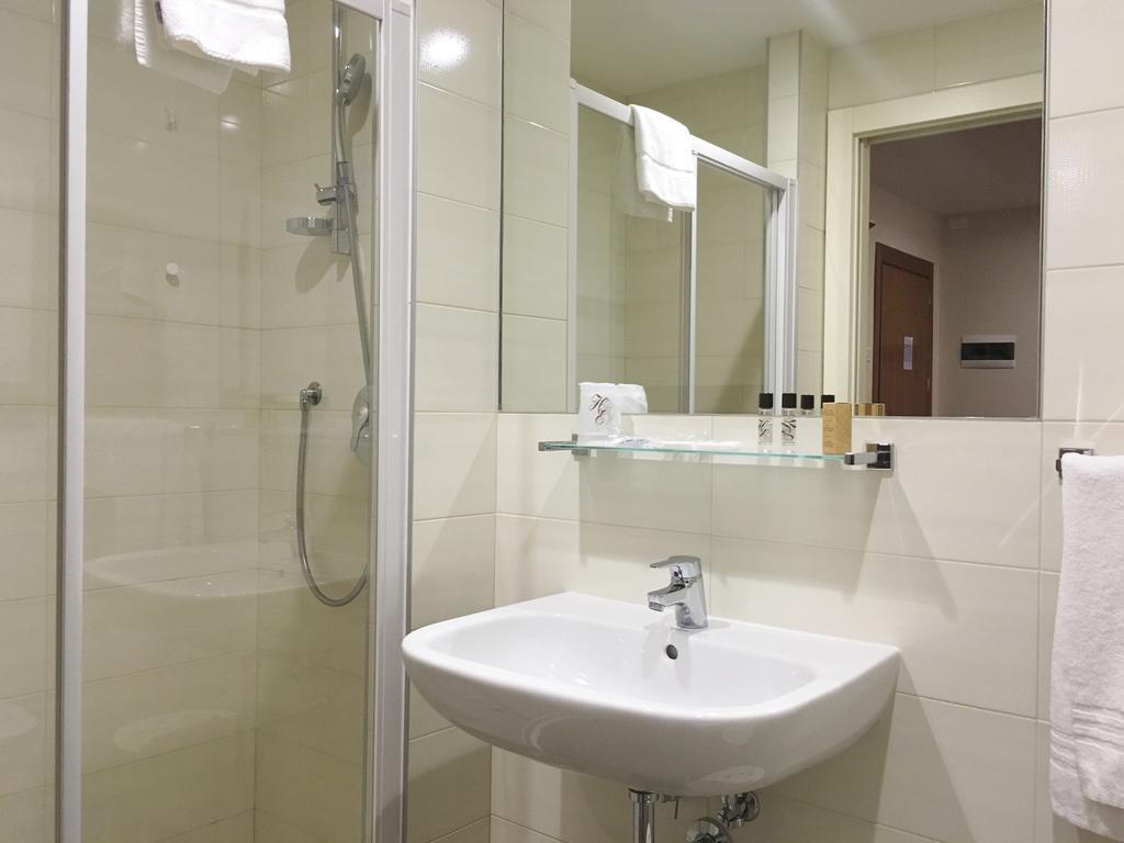 Standard Double or Twin Room Balcony,752841359:JPEG