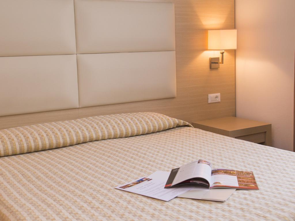 Superior Triple Room,254908205:JPEG