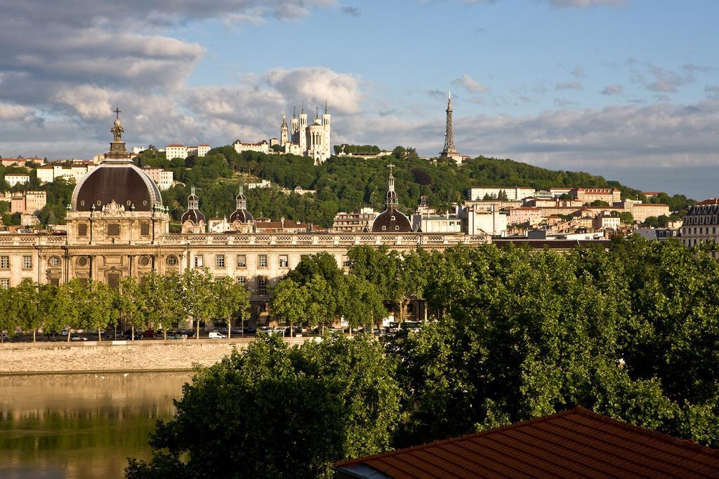 Suite Lit Queen-Size - Vue Panoramique