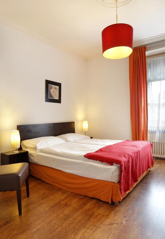 Standard King Room