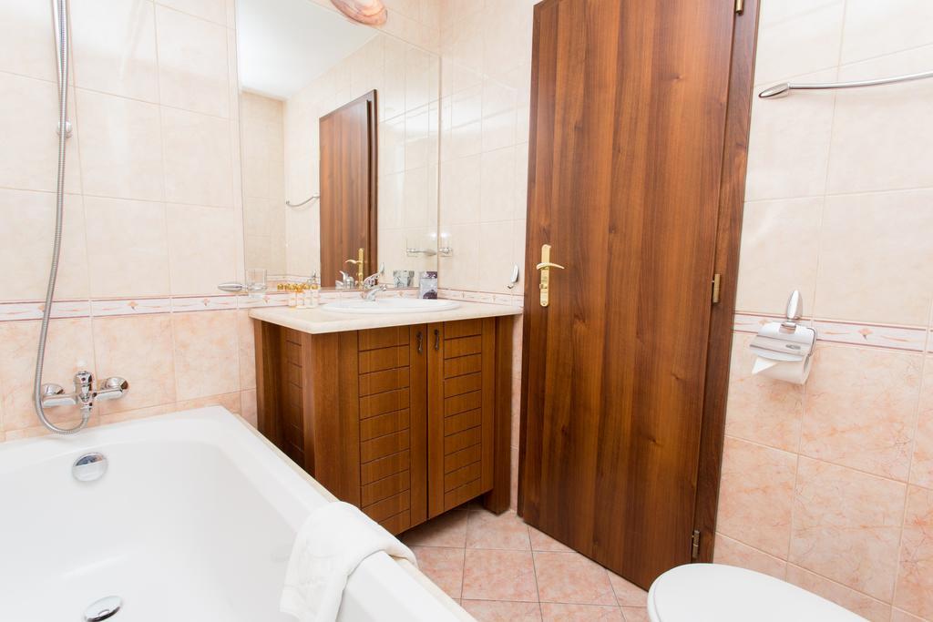 Two-Bedroom Apartment Balcony Partial Sea View