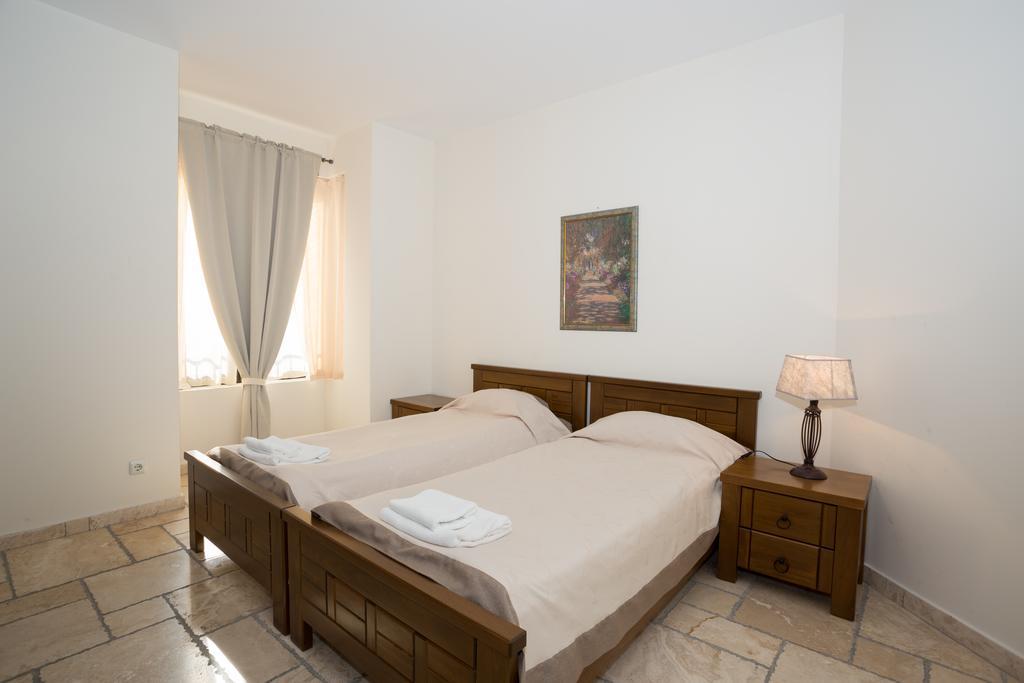 Three-Bedroom Apartment Balcony Sea View