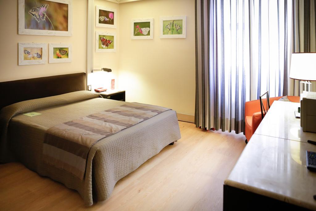 Classic Double Room,1216320118:JPEG
