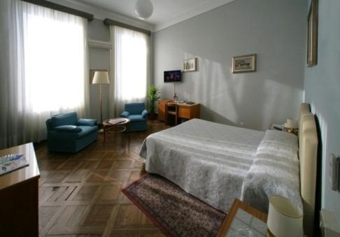 Double or Twin Room,513387174:JPEG