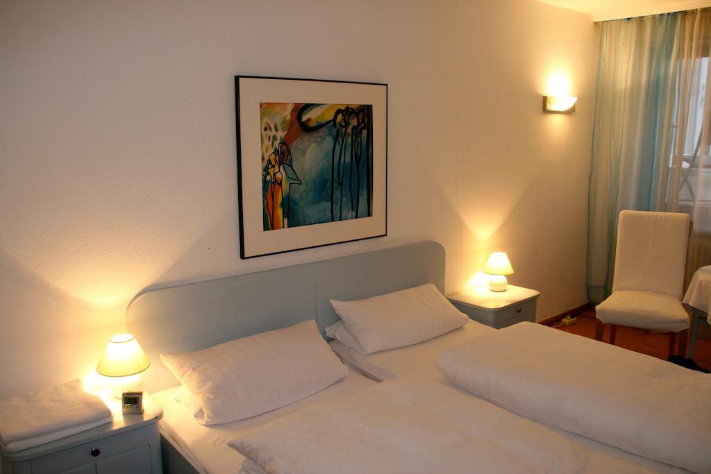 Double Room,275478673:JPEG