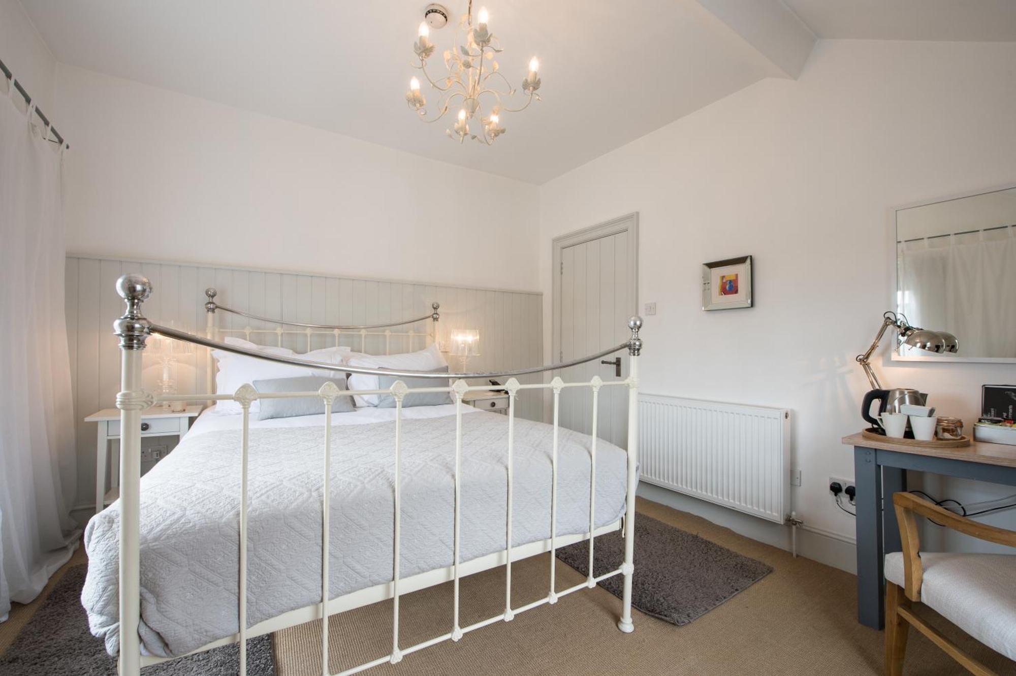 Single Room - En Suite