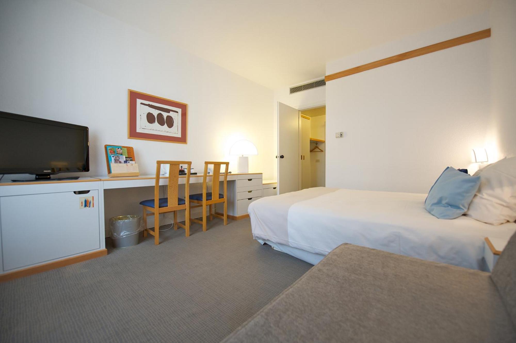 Standard Double Room 1 Double Bed 1 Sofa Bed,424988997:JPEG