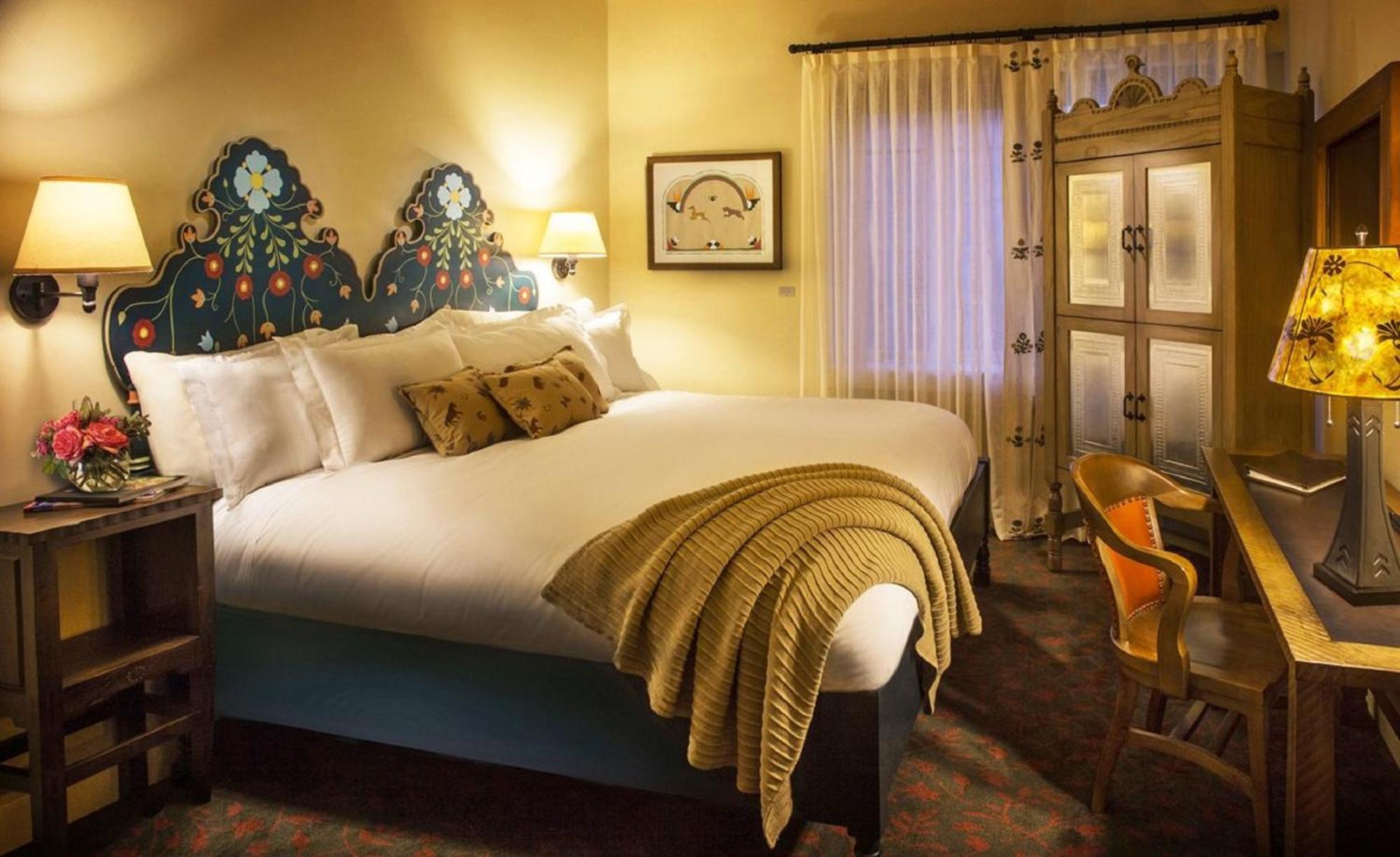 Traditional King Room,130433919:JPEG