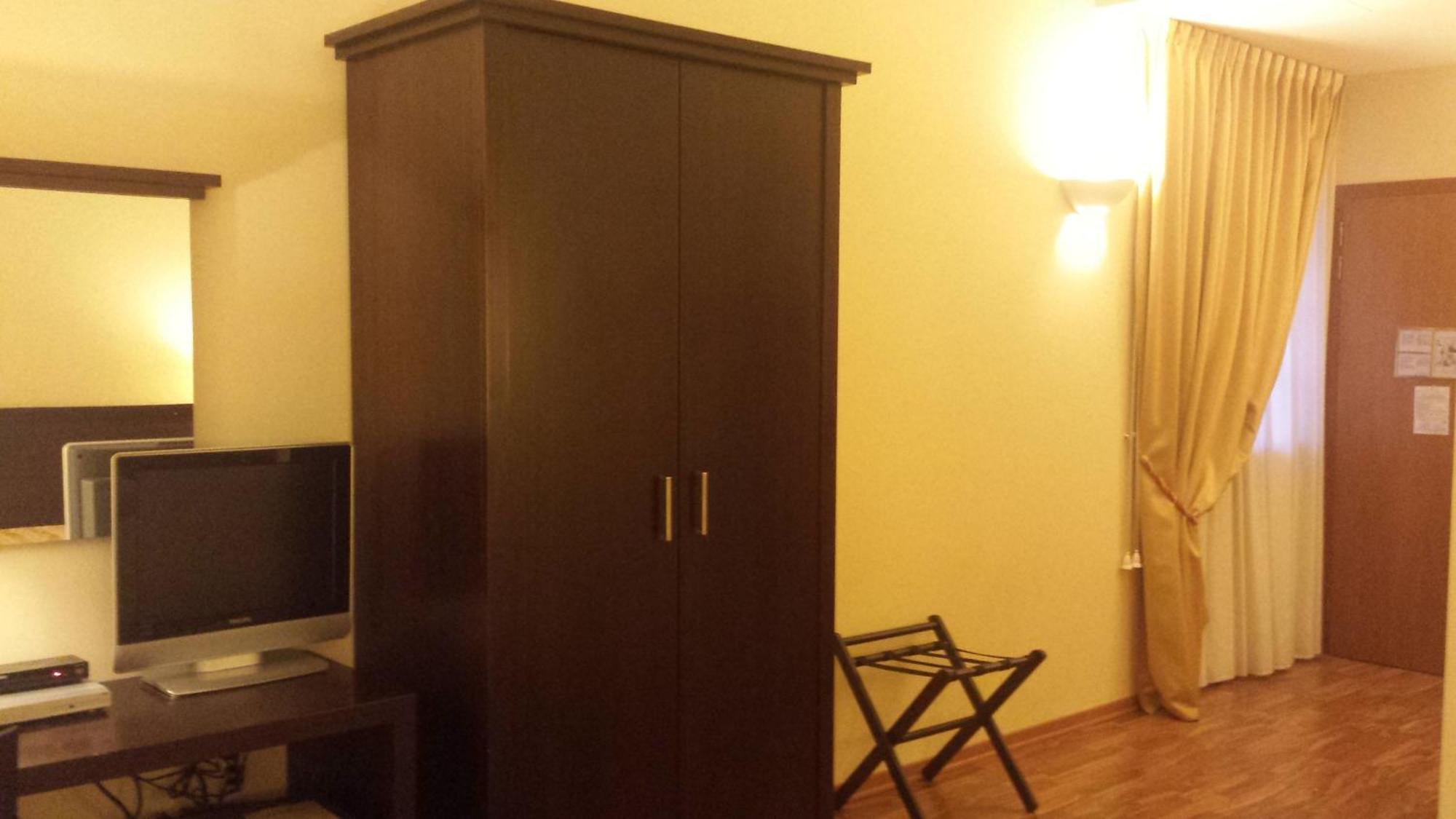 Superior Quadruple Room,1620982558:JPEG