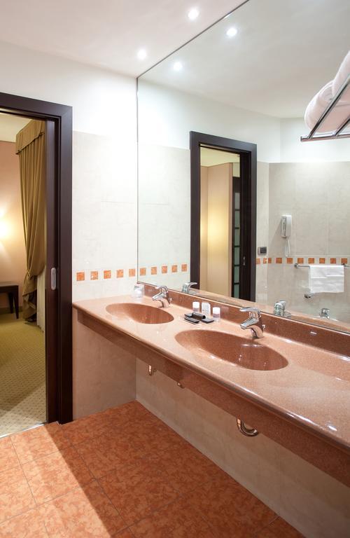 Junior Suite with Spa Bath
