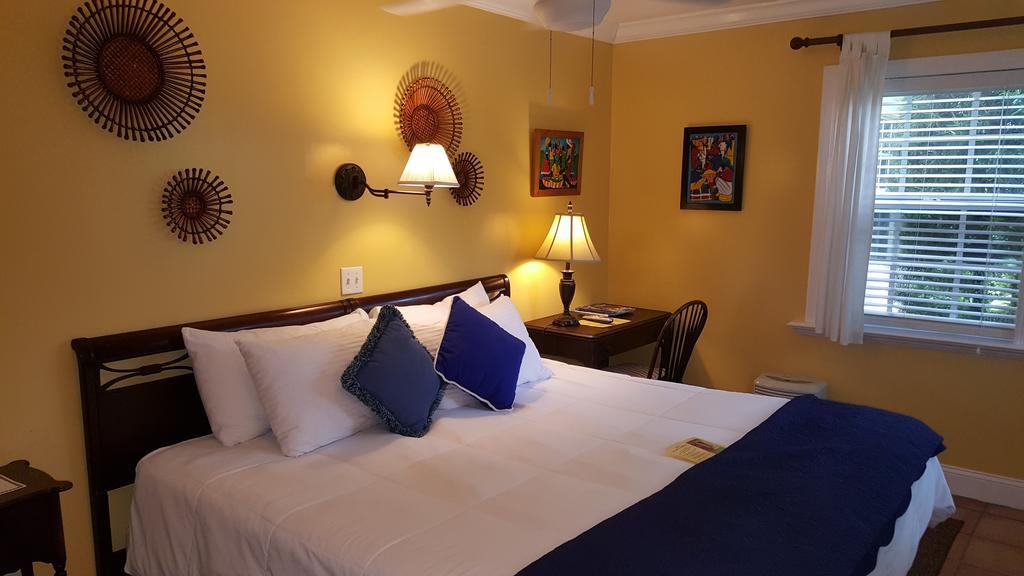 Standard King Room