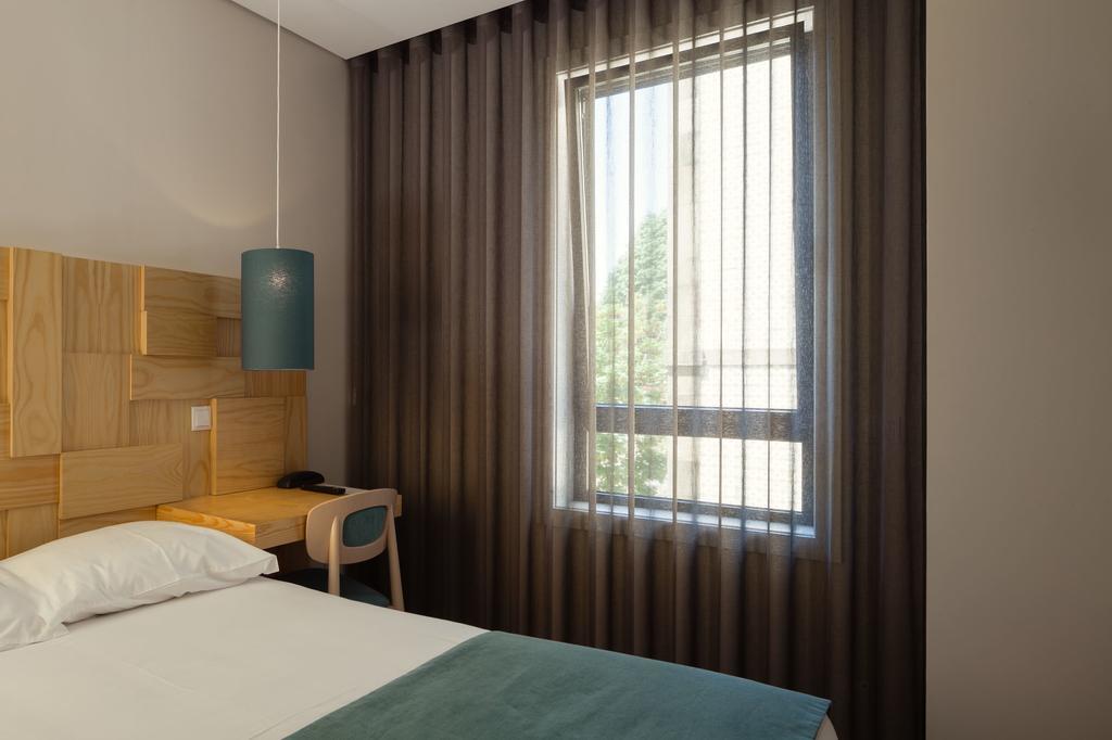 Superior Double or Twin Room,703715230:JPEG