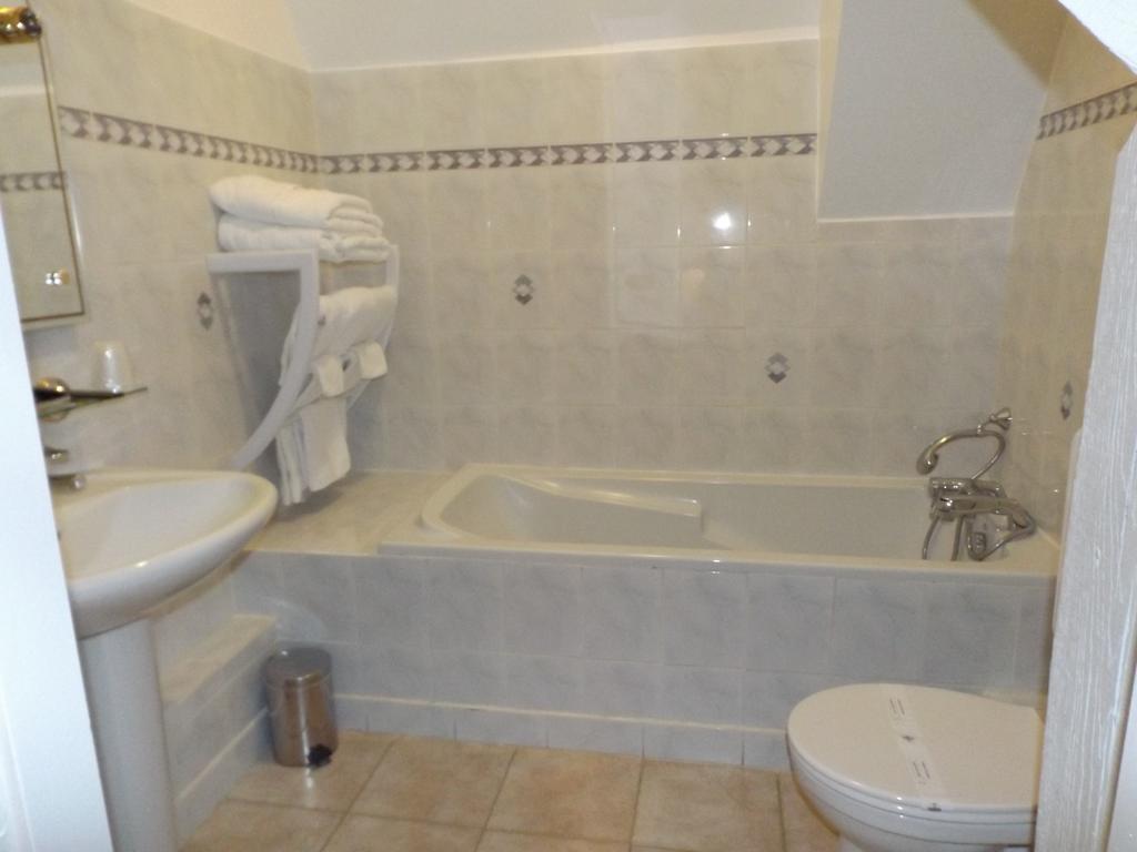 Basic Double Room
