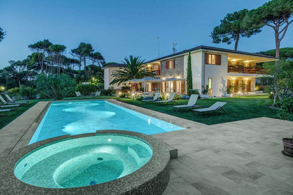 Camera Queen con Vista Giardino