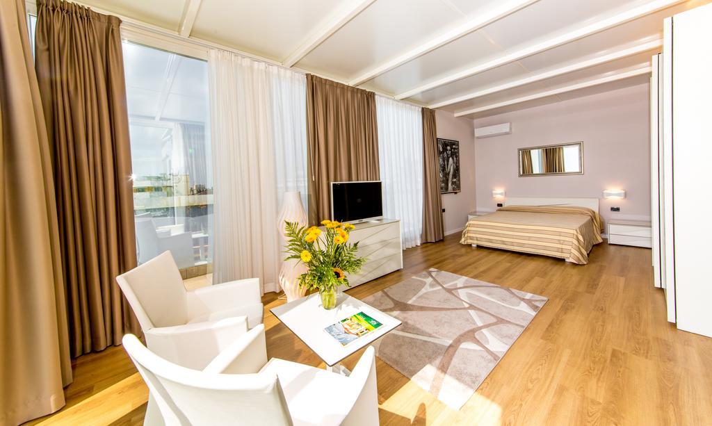 Suite Deluxe con Vista Mare