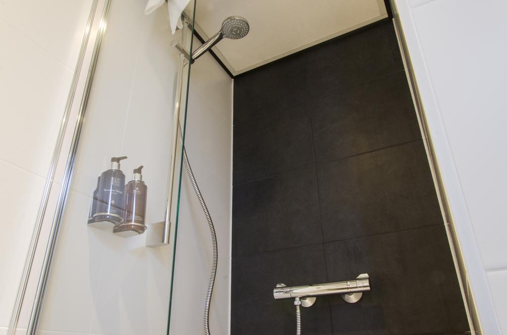 Compact Twin Room