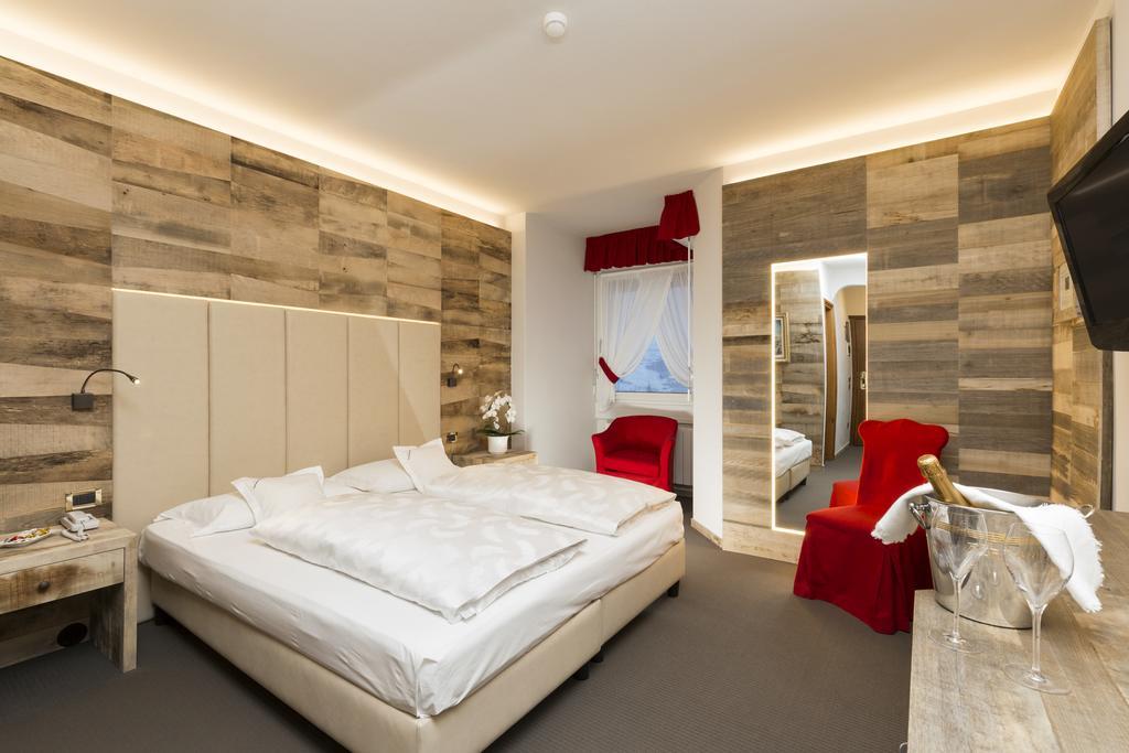Standard Double or Twin Room Balcony,325958725:JPEG