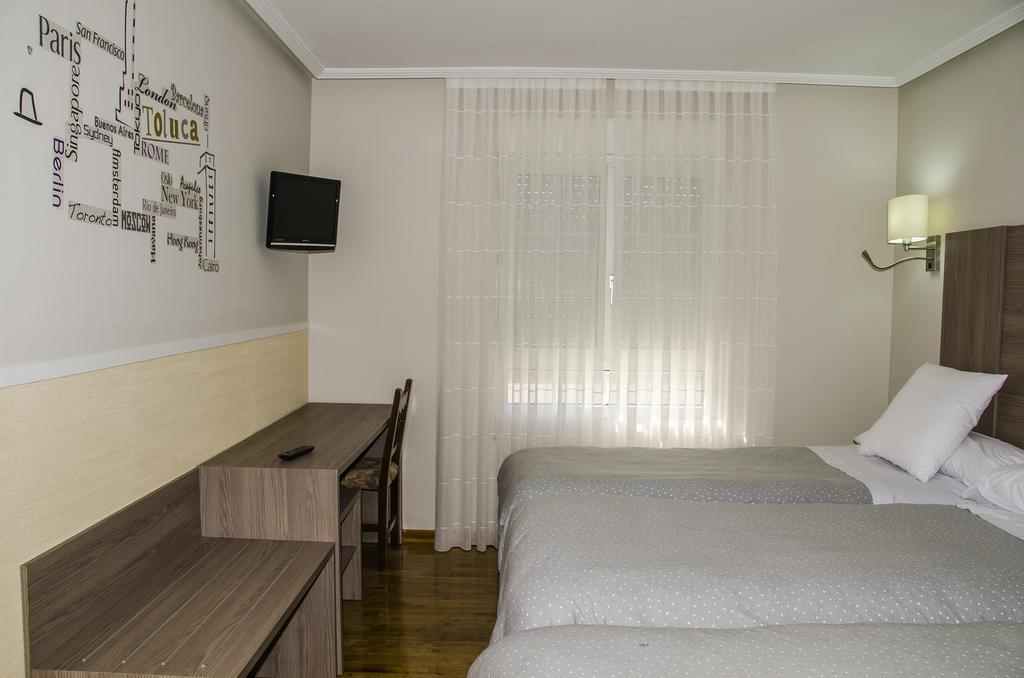 Standard Triple Room,378452686:JPEG