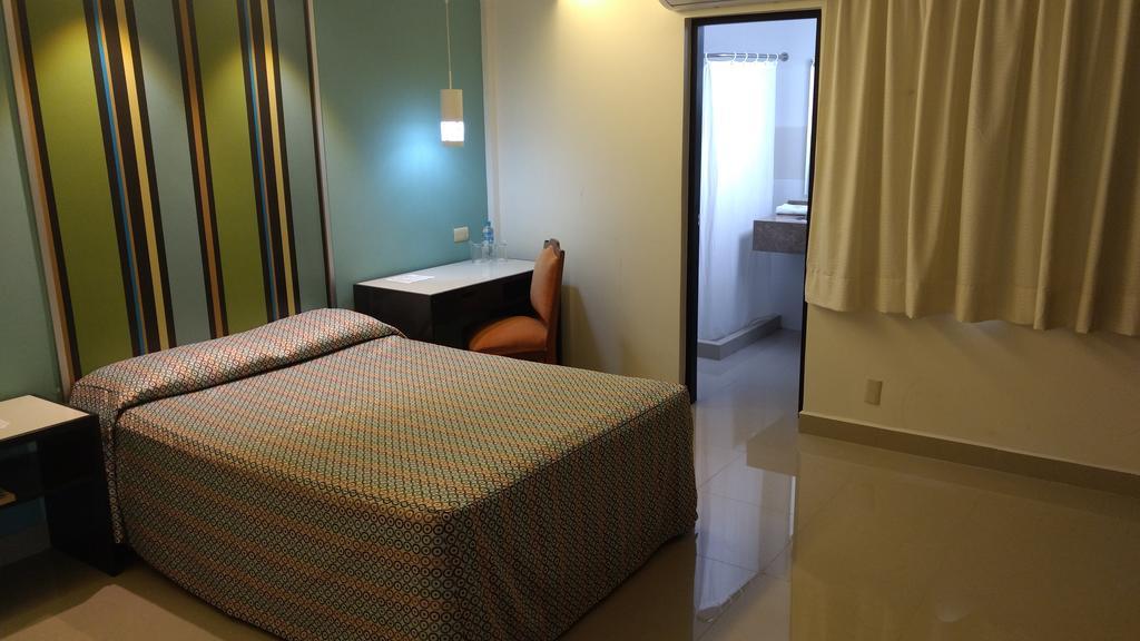 Standard Room Interior,1089112534:JPEG