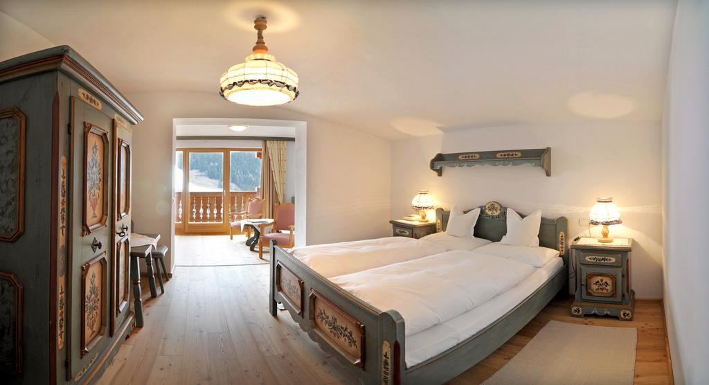 Large Double Room with Balcony