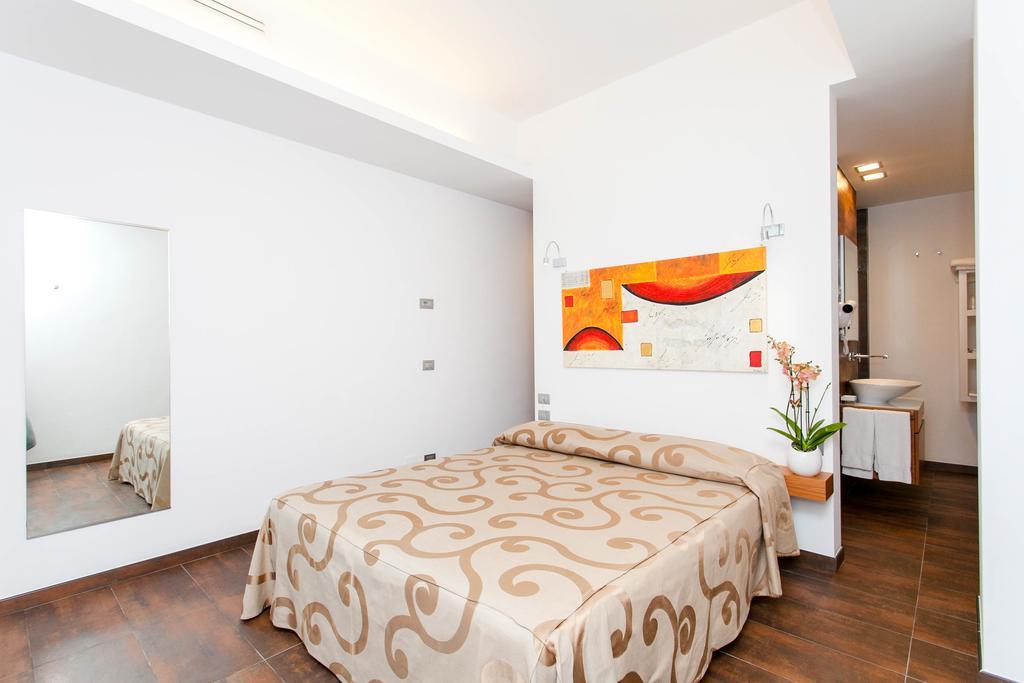 One-Bedroom Apartment Annex,382635280:JPEG