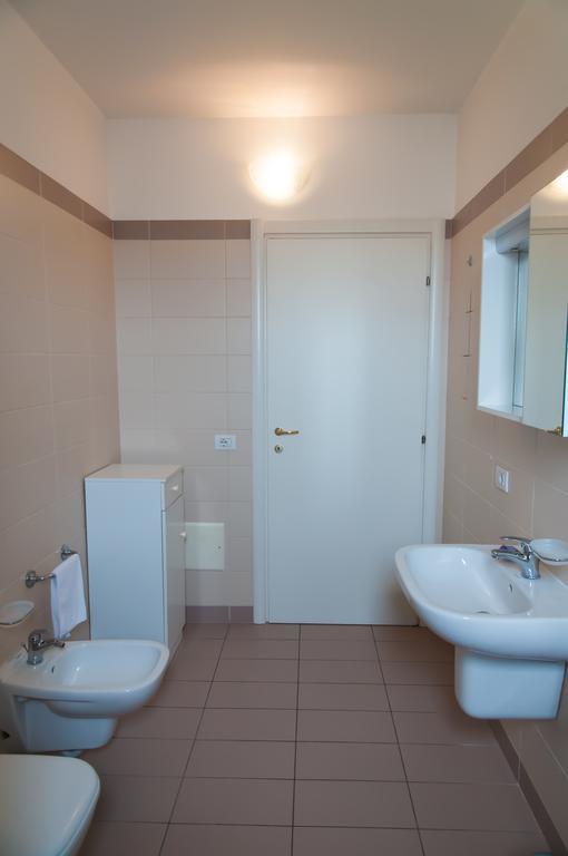 Three-Bedroom Apartment Balcony,401702355:JPEG