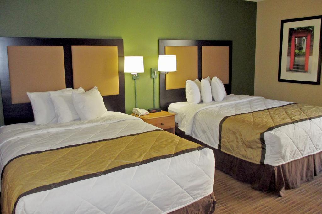2 Full Beds | Mobil Access Tub Nsmk Kitchen
