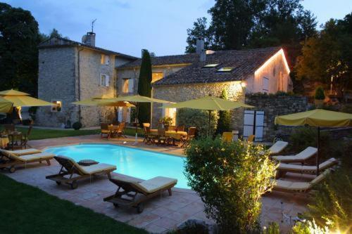 Appartement - Côté Piscine
