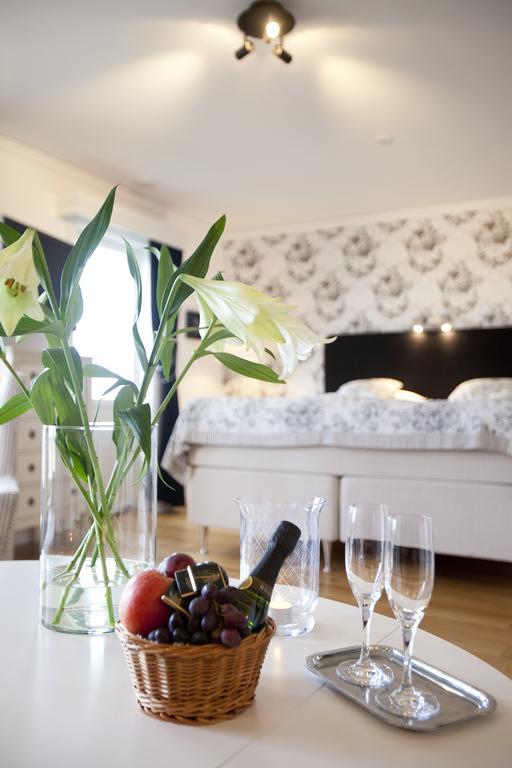 Suite with Hot Tub