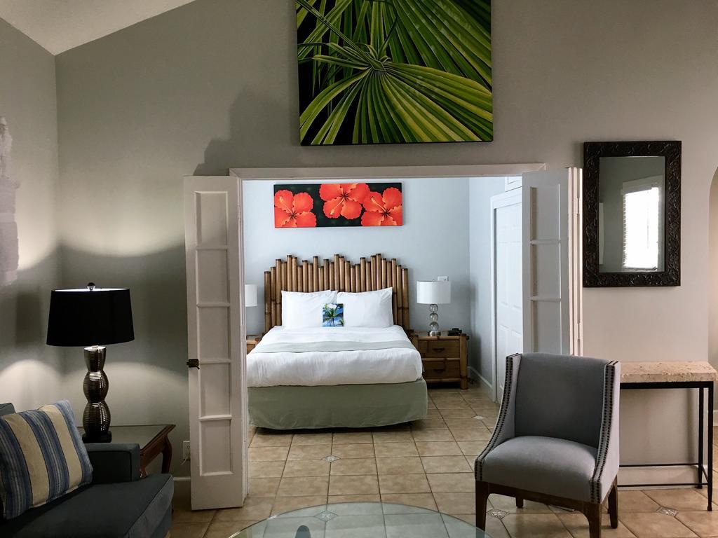 Queen Suite,397380288:JPEG
