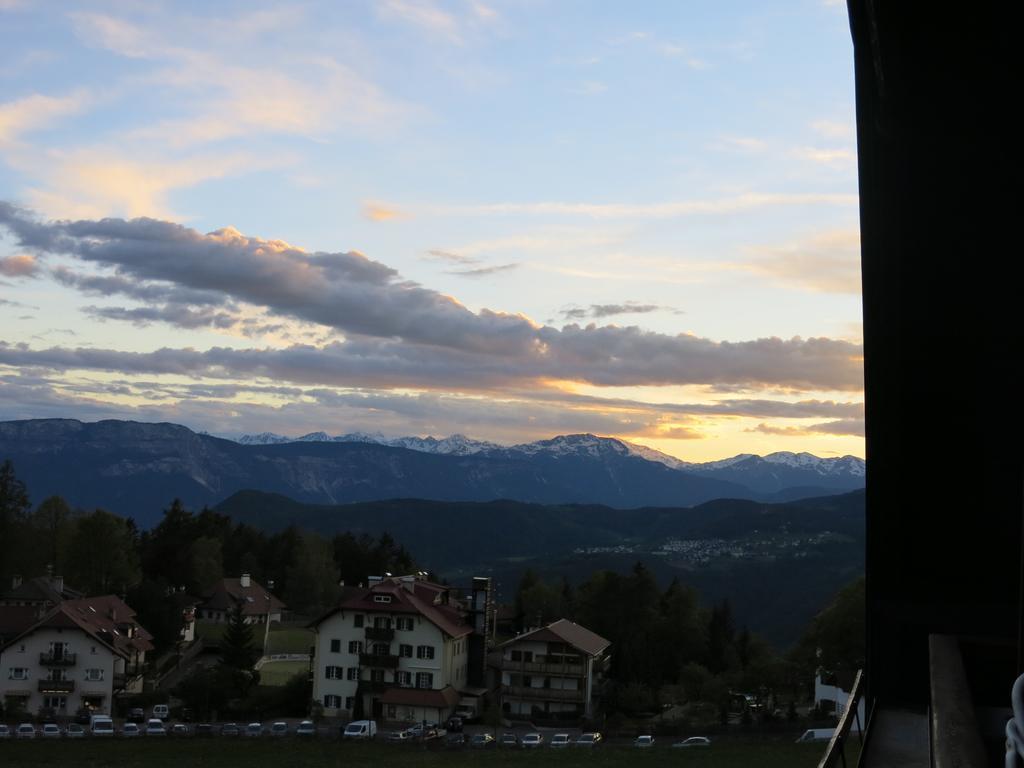 Single Room Balcony,240135541:JPEG