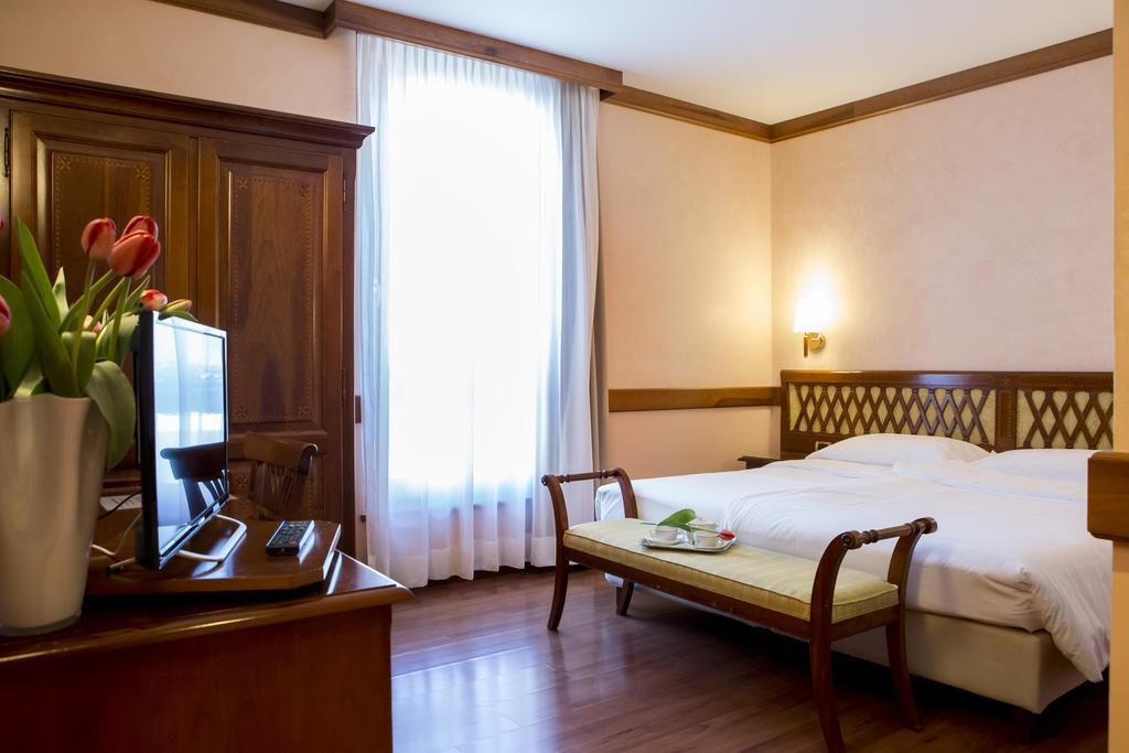 Superior Double or Twin Room Terrace,1419316065:JPEG