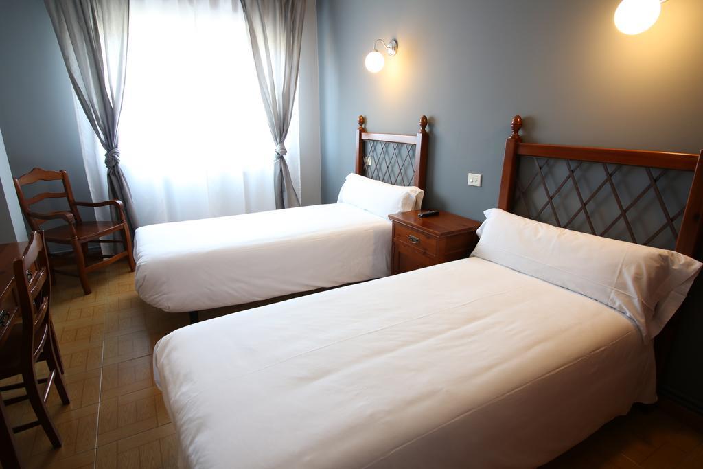 Double or Twin Room,399550353:JPEG