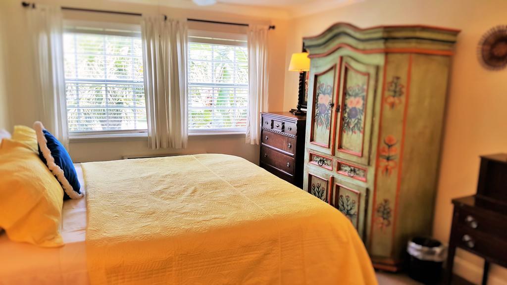Standard King Room