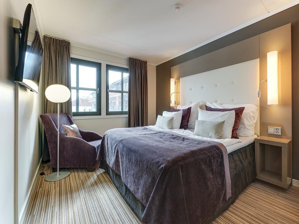 Standard Double Room,705958660:JPEG