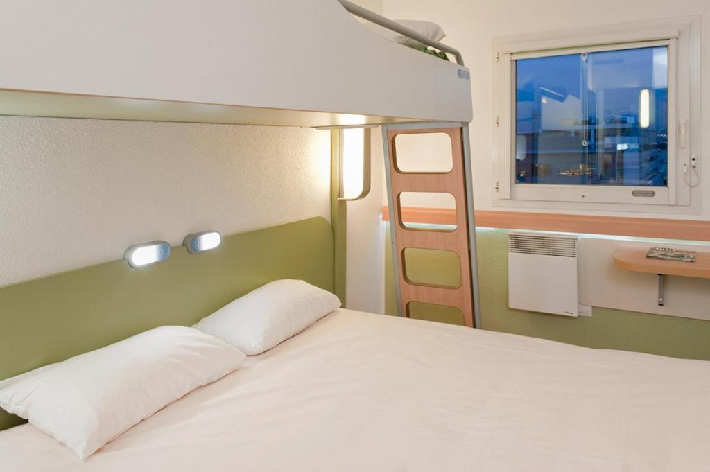 Standard Triple Room,40227004:JPEG