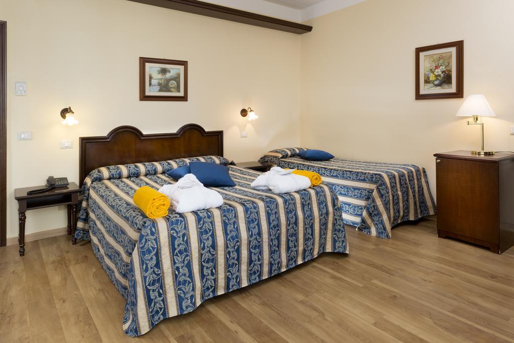 Triple Room with Balcony