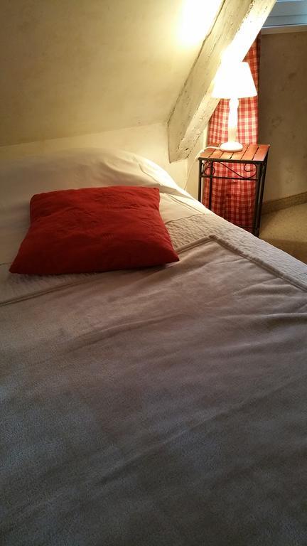 Basic Triple Room