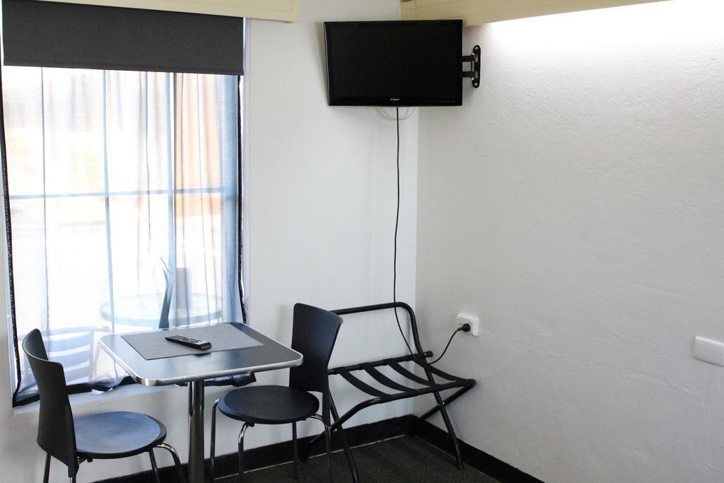Petite Standard Double Room