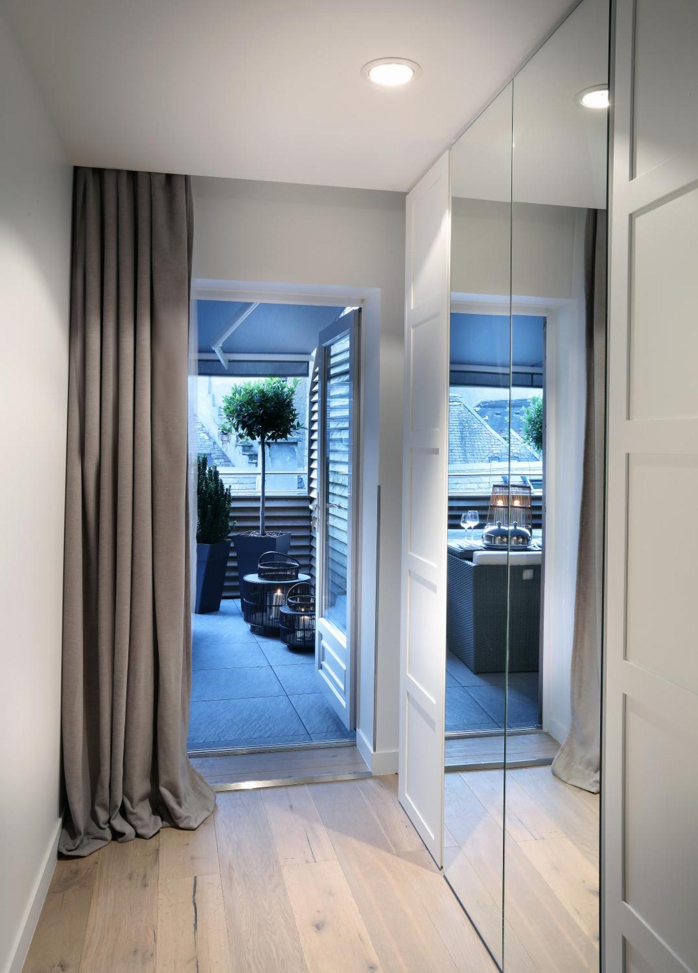 Suite - Terrasse et Bain à Remous