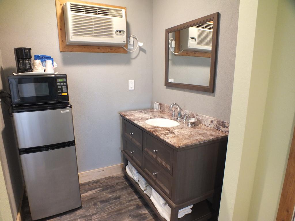 Double Room with Two Double Beds - Non-Smoking