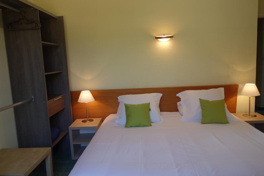 Standard Double or Twin Room Terrace