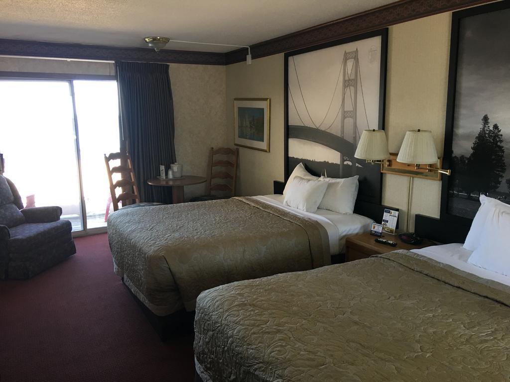 Queen Room Two Queen Beds Non-Smoking