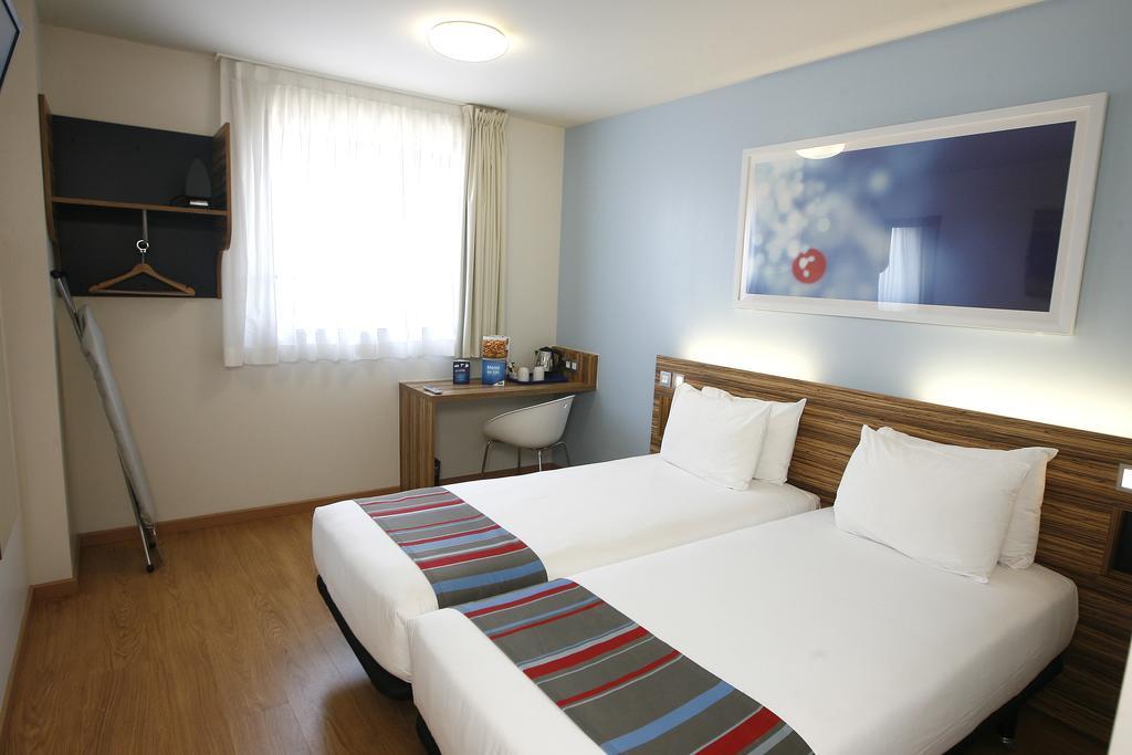 Twin Room,704583547:JPEG