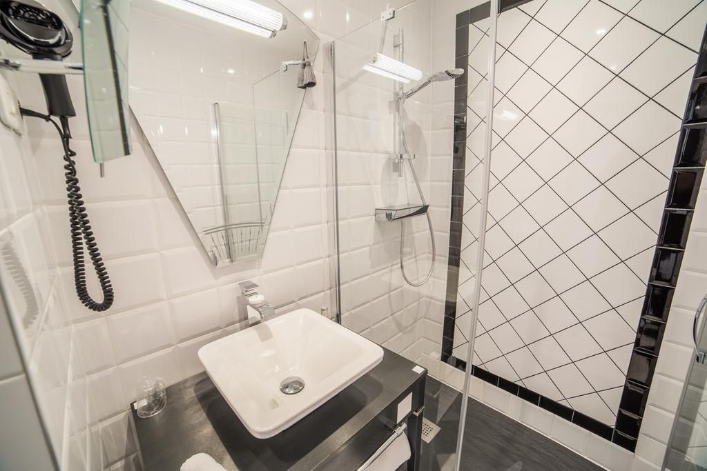 Chambre Lit Queen-Size Premium