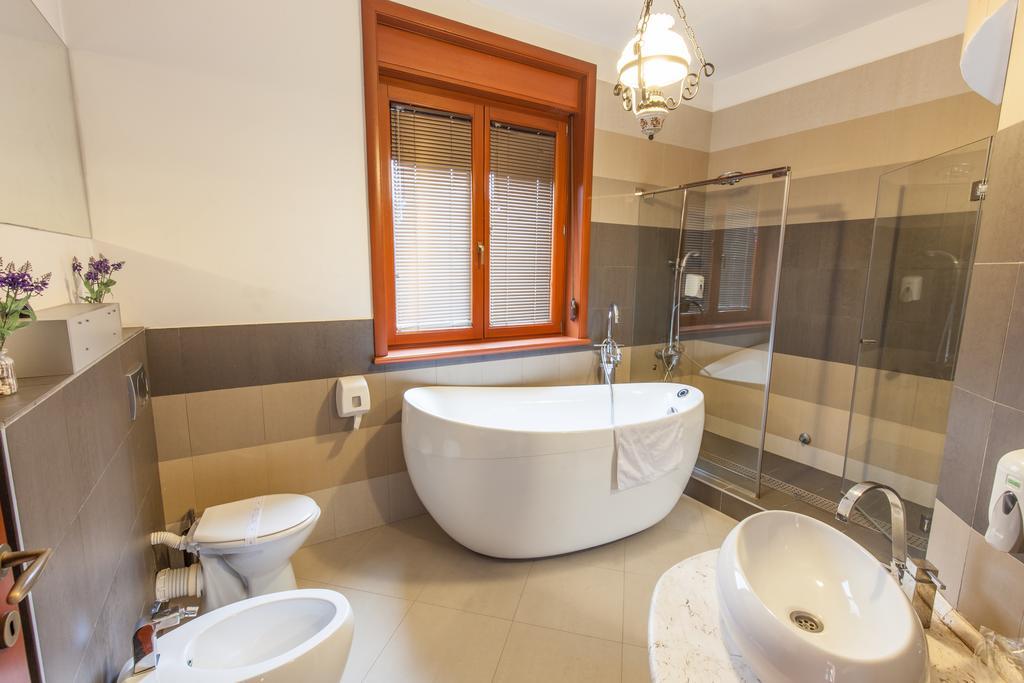 Comfort Double Room with Terrace