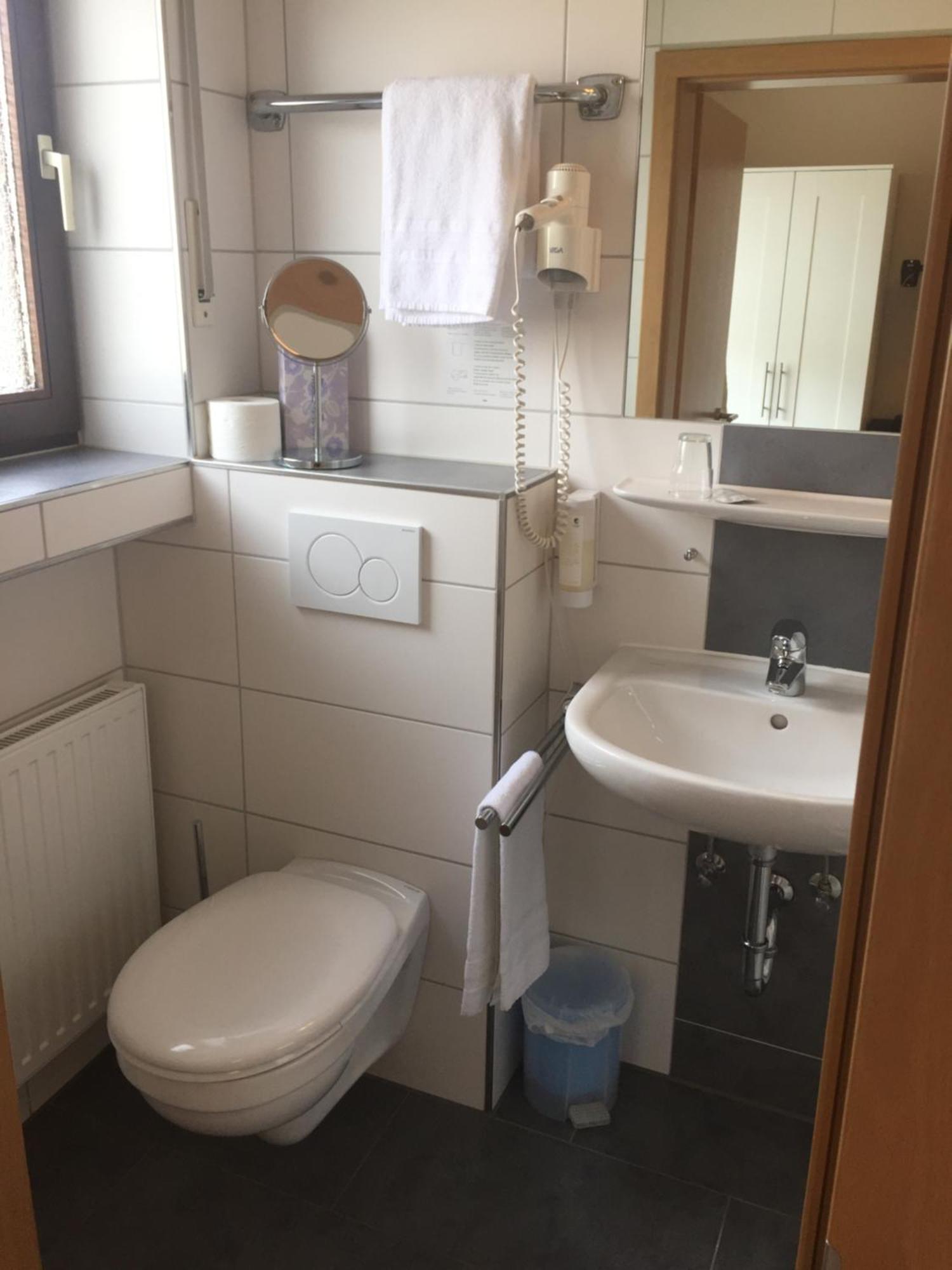 Doppelzimmer mit eigenem Bad