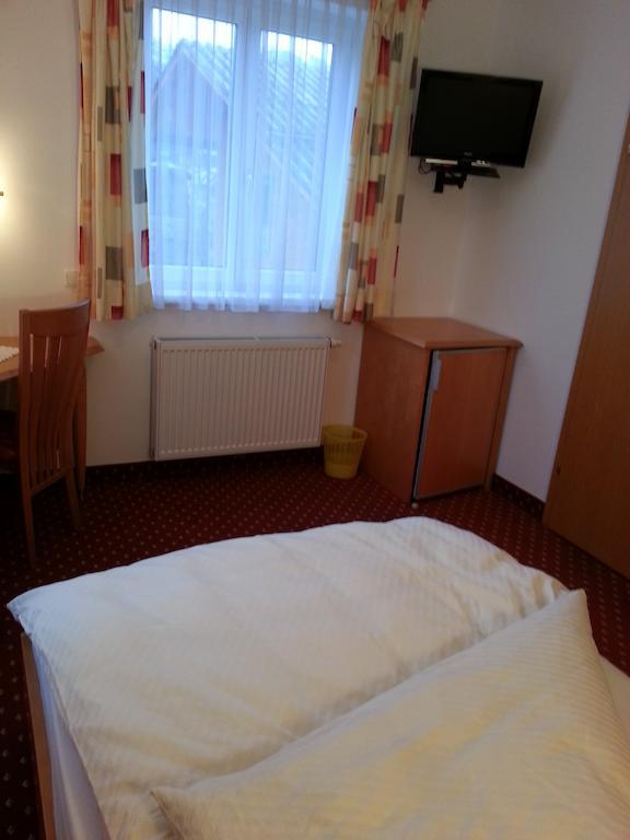Doppelzimmer mit Balkon