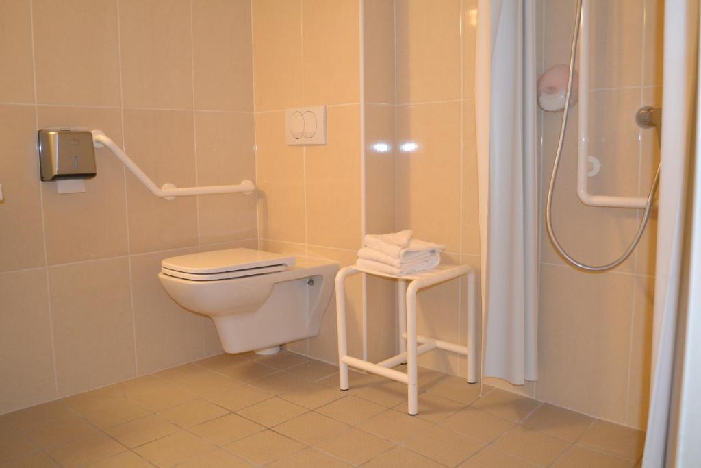 Chambre Double - Accessible aux Personnes à Mobilité Réduite