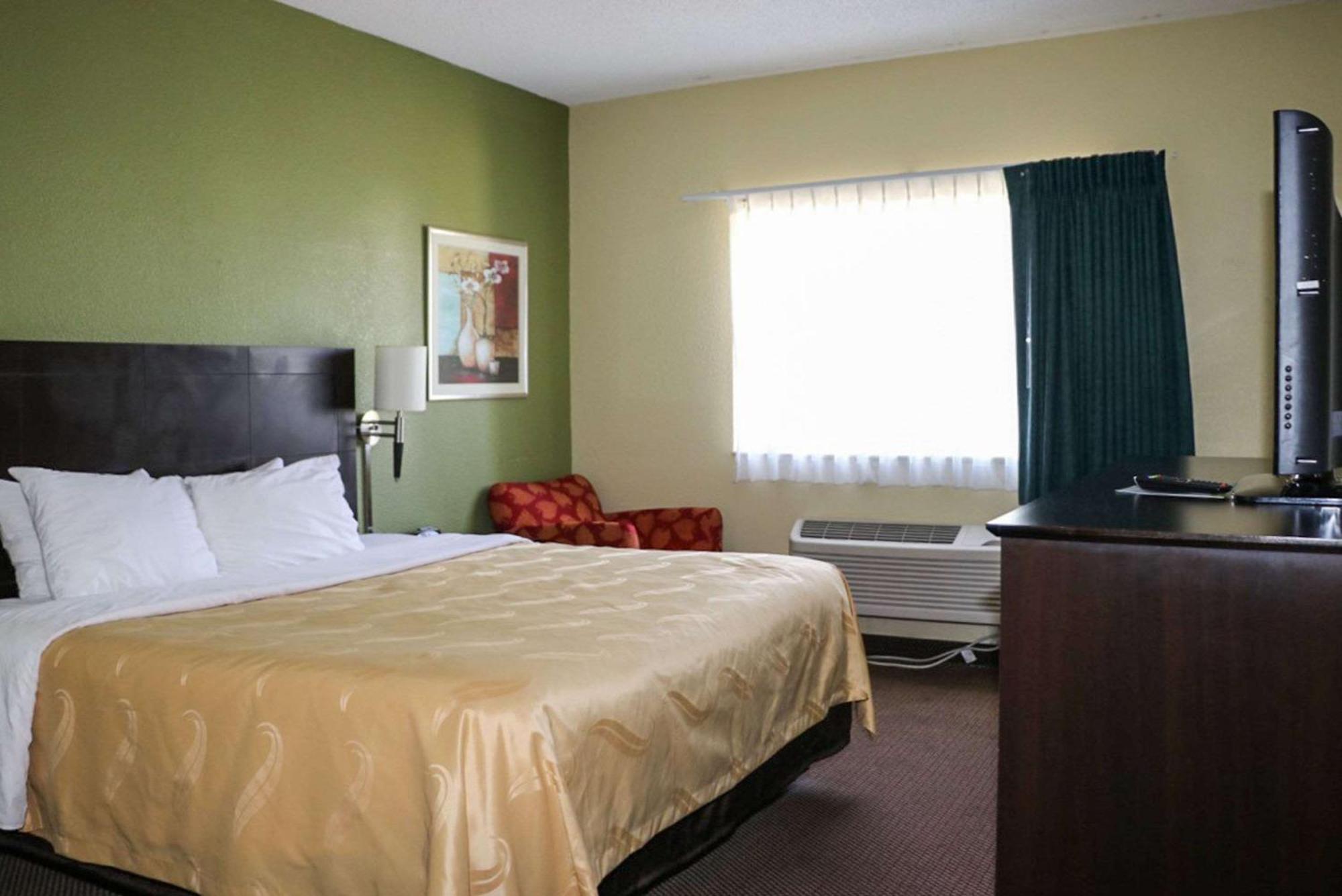 King Room - Non-Smoking